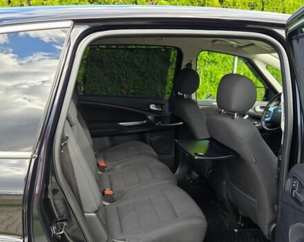 Черный Форд С-Макс, объемом двигателя 2 л и пробегом 245 тыс. км за 7800 $, фото 18 на Automoto.ua