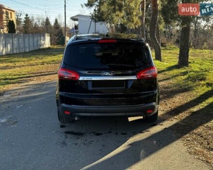 Черный Форд С-Макс, объемом двигателя 2 л и пробегом 187 тыс. км за 8599 $, фото 4 на Automoto.ua