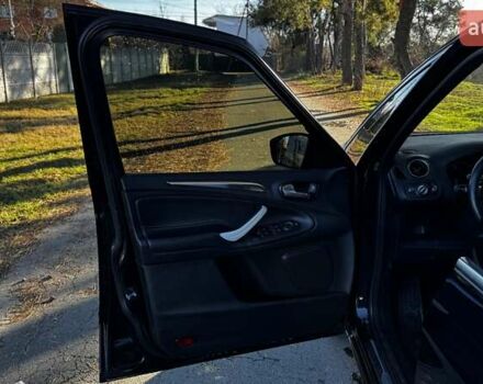 Черный Форд С-Макс, объемом двигателя 2 л и пробегом 187 тыс. км за 8599 $, фото 13 на Automoto.ua