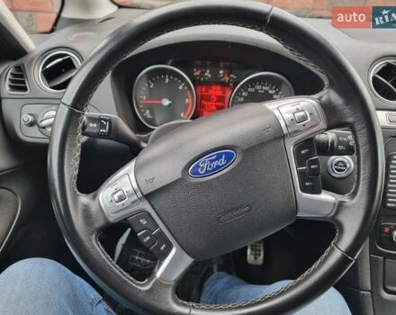 Форд С-Макс 2012 в Ровно на Automoto.ua Черный Форд С-Макс, объемом двигателя 2 л и пробегом 206 тыс. км за 9999 $, фото 6 на Automoto.ua