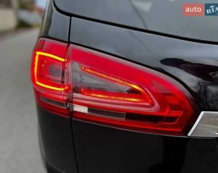 Чорний Форд С-Макс, об'ємом двигуна 2 л та пробігом 214 тис. км за 9700 $, фото 17 на Automoto.ua