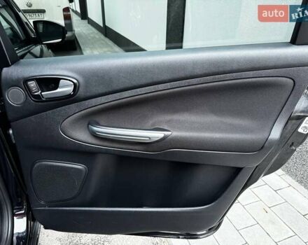 Чорний Форд С-Макс, об'ємом двигуна 2 л та пробігом 214 тис. км за 9700 $, фото 78 на Automoto.ua