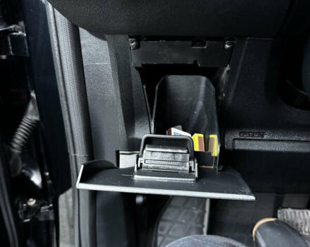 Черный Форд С-Макс, объемом двигателя 2 л и пробегом 214 тыс. км за 8999 $, фото 50 на Automoto.ua