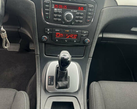 Черный Форд С-Макс, объемом двигателя 2 л и пробегом 168 тыс. км за 9900 $, фото 14 на Automoto.ua