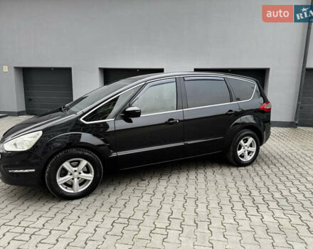 Черный Форд С-Макс, объемом двигателя 2 л и пробегом 214 тыс. км за 8999 $, фото 1 на Automoto.ua