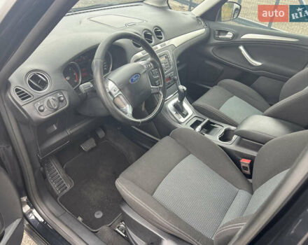 Черный Форд С-Макс, объемом двигателя 2 л и пробегом 168 тыс. км за 9900 $, фото 11 на Automoto.ua