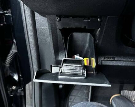 Чорний Форд С-Макс, об'ємом двигуна 2 л та пробігом 214 тис. км за 9700 $, фото 58 на Automoto.ua