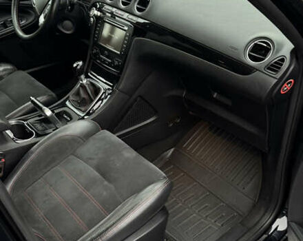 Черный Форд С-Макс, объемом двигателя 2.2 л и пробегом 292 тыс. км за 10350 $, фото 15 на Automoto.ua