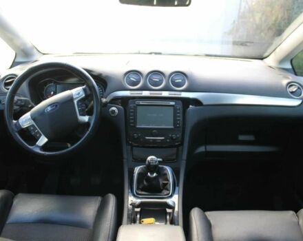 Черный Форд С-Макс, объемом двигателя 2 л и пробегом 82 тыс. км за 7600 $, фото 7 на Automoto.ua