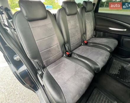 Черный Форд С-Макс, объемом двигателя 2 л и пробегом 350 тыс. км за 9500 $, фото 11 на Automoto.ua