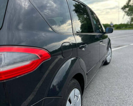 Черный Форд С-Макс, объемом двигателя 2 л и пробегом 350 тыс. км за 9500 $, фото 7 на Automoto.ua