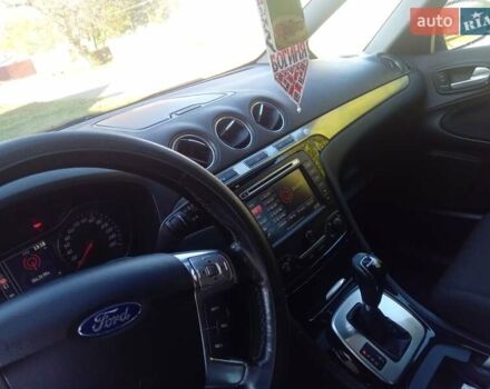Чорний Форд С-Макс, об'ємом двигуна 2 л та пробігом 270 тис. км за 9399 $, фото 26 на Automoto.ua