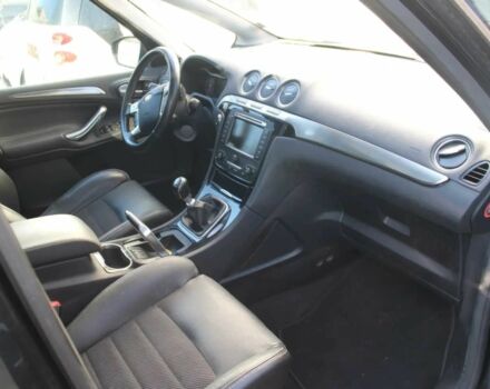 Черный Форд С-Макс, объемом двигателя 2 л и пробегом 82 тыс. км за 7600 $, фото 6 на Automoto.ua