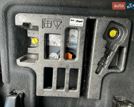 Черный Форд С-Макс, объемом двигателя 2 л и пробегом 350 тыс. км за 9500 $, фото 25 на Automoto.ua