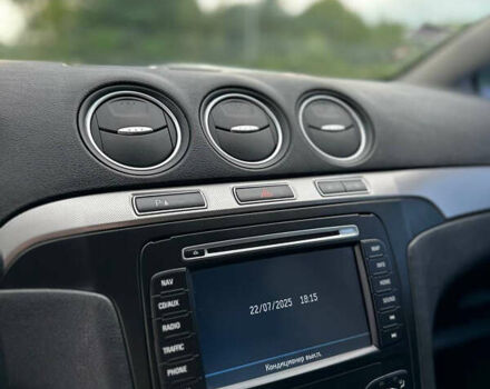 Черный Форд С-Макс, объемом двигателя 2 л и пробегом 350 тыс. км за 9500 $, фото 14 на Automoto.ua