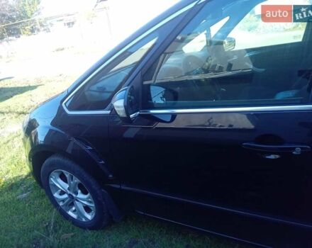 Чорний Форд С-Макс, об'ємом двигуна 2 л та пробігом 270 тис. км за 9399 $, фото 5 на Automoto.ua