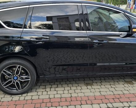 Черный Форд С-Макс, объемом двигателя 2 л и пробегом 290 тыс. км за 15600 $, фото 2 на Automoto.ua