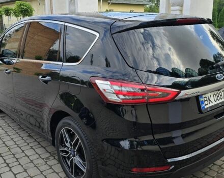 Черный Форд С-Макс, объемом двигателя 2 л и пробегом 290 тыс. км за 15600 $, фото 4 на Automoto.ua