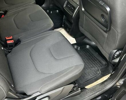 Черный Форд С-Макс, объемом двигателя 2 л и пробегом 242 тыс. км за 18800 $, фото 6 на Automoto.ua