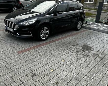 Черный Форд С-Макс, объемом двигателя 2 л и пробегом 242 тыс. км за 18800 $, фото 2 на Automoto.ua