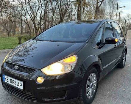 Черный Форд С-Макс, объемом двигателя 2 л и пробегом 184 тыс. км за 8900 $, фото 1 на Automoto.ua