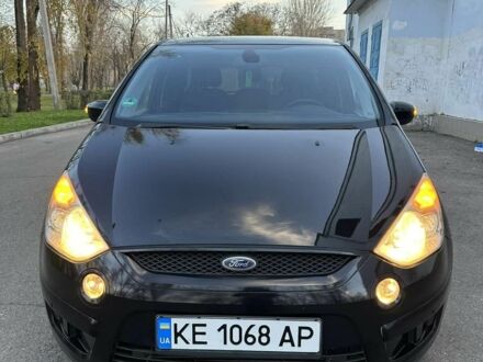 Черный Форд С-Макс, объемом двигателя 2 л и пробегом 184 тыс. км за 8900 $, фото 1 на Automoto.ua