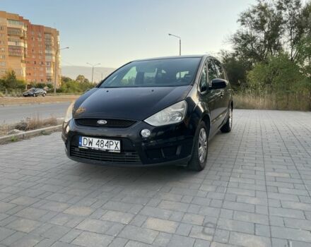Чорний Форд С-Макс, об'ємом двигуна 0 л та пробігом 303 тис. км за 3009 $, фото 1 на Automoto.ua