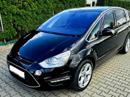 Форд С-Макс 2011 в Белой Церкве на Automoto.ua Черный Форд С-Макс, объемом двигателя 2 л и пробегом 245 тыс. км за 7800 $, фото 1 на Automoto.ua