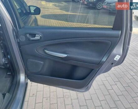 Коричневый Форд С-Макс, объемом двигателя 1.6 л и пробегом 271 тыс. км за 9200 $, фото 20 на Automoto.ua