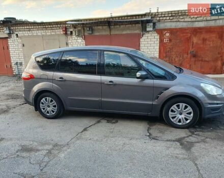 Коричневый Форд С-Макс, объемом двигателя 2 л и пробегом 145 тыс. км за 11200 $, фото 4 на Automoto.ua