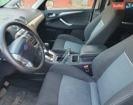 Коричневый Форд С-Макс, объемом двигателя 2 л и пробегом 145 тыс. км за 11200 $, фото 9 на Automoto.ua