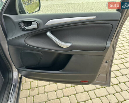 Коричневый Форд С-Макс, объемом двигателя 2 л и пробегом 291 тыс. км за 9199 $, фото 32 на Automoto.ua