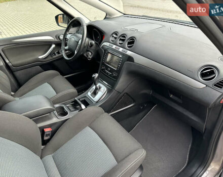 Коричневий Форд С-Макс, об'ємом двигуна 2 л та пробігом 291 тис. км за 8999 $, фото 20 на Automoto.ua