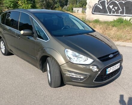 Коричневый Форд С-Макс, объемом двигателя 2 л и пробегом 300 тыс. км за 6500 $, фото 1 на Automoto.ua