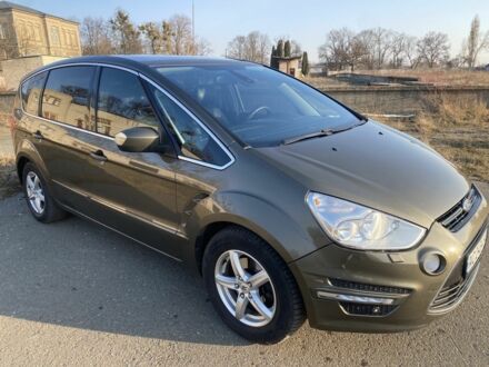 Форд С-Макс 2010 у Запоріжжя на Automoto.ua Коричневий Форд С-Макс, об'ємом двигуна 2 л та пробігом 300 тис. км за 7500 $, фото 1 на Automoto.ua
