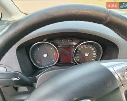 Красный Форд С-Макс, объемом двигателя 2 л и пробегом 229 тыс. км за 5700 $, фото 8 на Automoto.ua