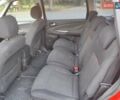 Красный Форд С-Макс, объемом двигателя 2 л и пробегом 302 тыс. км за 4400 $, фото 6 на Automoto.ua