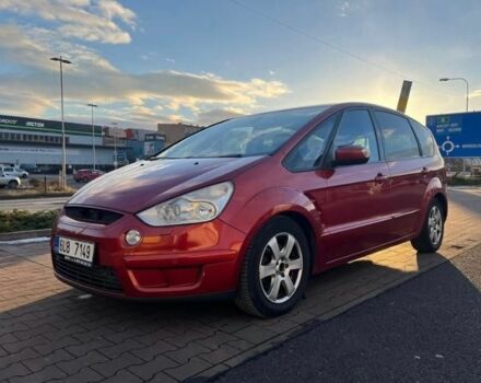 Красный Форд С-Макс, объемом двигателя 2 л и пробегом 356 тыс. км за 3750 $, фото 1 на Automoto.ua