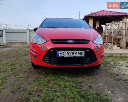 Красный Форд С-Макс, объемом двигателя 2 л и пробегом 296 тыс. км за 7300 $, фото 1 на Automoto.ua