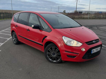 Красный Форд С-Макс, объемом двигателя 2 л и пробегом 270 тыс. км за 9200 $, фото 1 на Automoto.ua