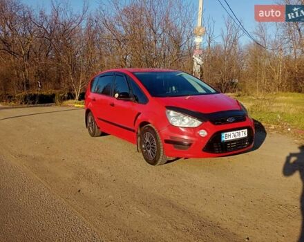 Красный Форд С-Макс, объемом двигателя 2 л и пробегом 260 тыс. км за 8800 $, фото 1 на Automoto.ua