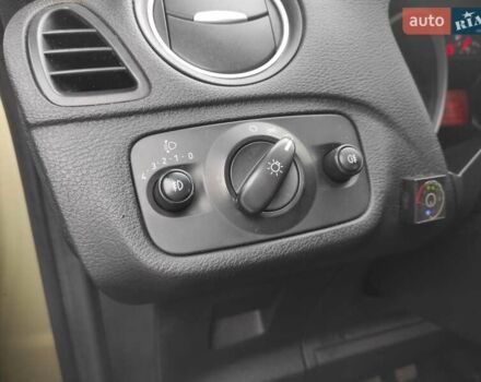 Желтый Форд С-Макс, объемом двигателя 2 л и пробегом 185 тыс. км за 6000 $, фото 20 на Automoto.ua