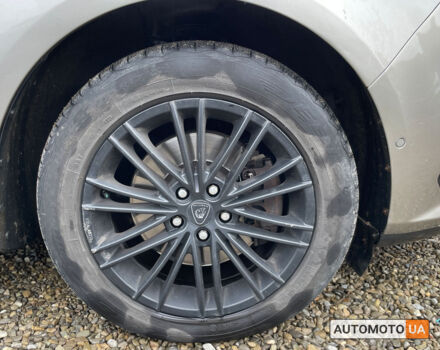 Серый Форд С-Макс, объемом двигателя 2 л и пробегом 283 тыс. км за 12799 $, фото 25 на Automoto.ua