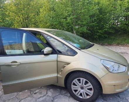 Серый Форд С-Макс, объемом двигателя 2 л и пробегом 280 тыс. км за 6100 $, фото 5 на Automoto.ua