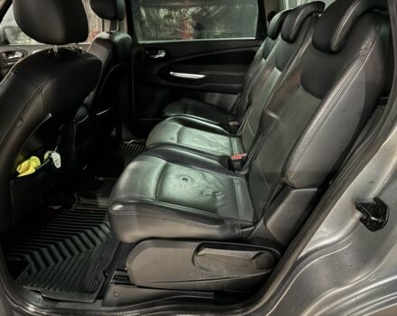 Серый Форд С-Макс, объемом двигателя 1.8 л и пробегом 314 тыс. км за 2200 $, фото 4 на Automoto.ua