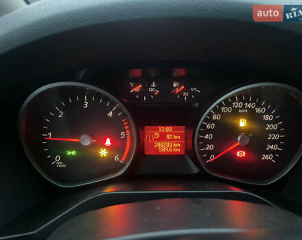 Серый Форд С-Макс, объемом двигателя 1.8 л и пробегом 220 тыс. км за 6600 $, фото 9 на Automoto.ua