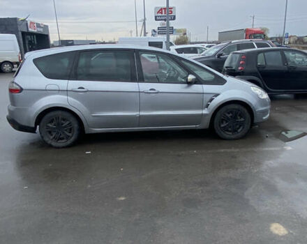 Серый Форд С-Макс, объемом двигателя 2 л и пробегом 322 тыс. км за 6000 $, фото 5 на Automoto.ua