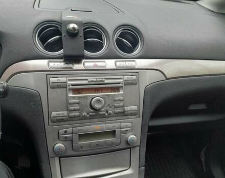 Серый Форд С-Макс, объемом двигателя 2 л и пробегом 325 тыс. км за 6000 $, фото 15 на Automoto.ua