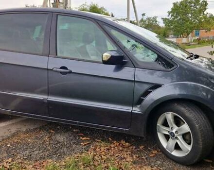 Серый Форд С-Макс, объемом двигателя 2 л и пробегом 345 тыс. км за 6200 $, фото 4 на Automoto.ua