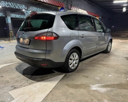 Серый Форд С-Макс, объемом двигателя 1.8 л и пробегом 314 тыс. км за 2200 $, фото 2 на Automoto.ua